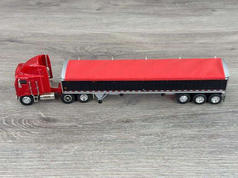 Kenworth Truck W/Bottom Dump Trailer, 1/64, Custom
