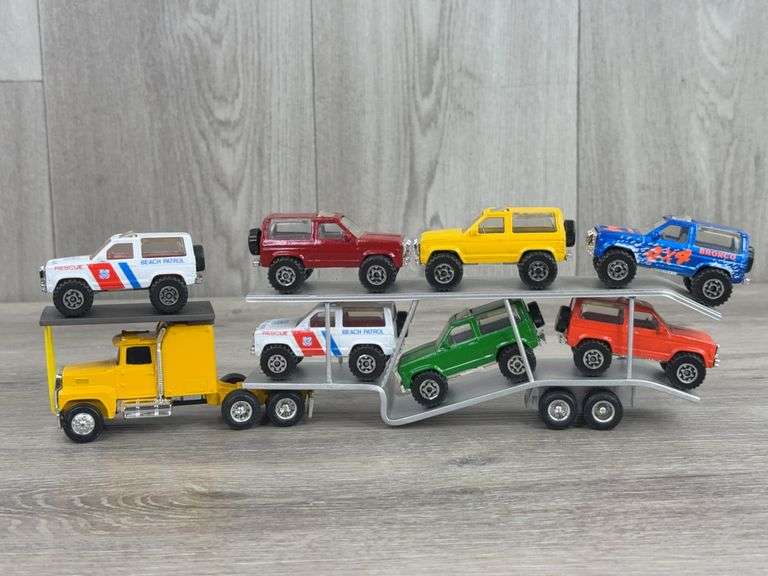 Ford LTL-9000 Truck W/Car Hauler & 7 Ford Broncos, 1/64, Custom, A-1 Toys