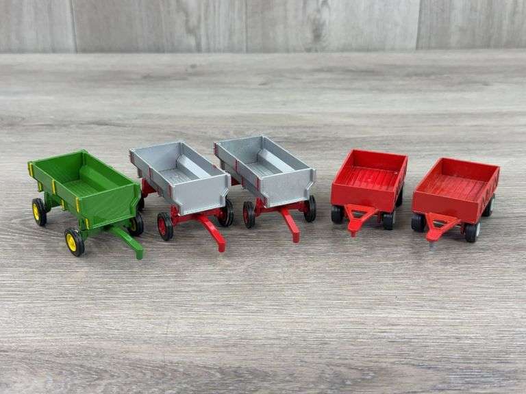 3 Flarebox Wagons-Ertl, 4” & 2 Tootsie Toys Farm Wagons-3 1/2”