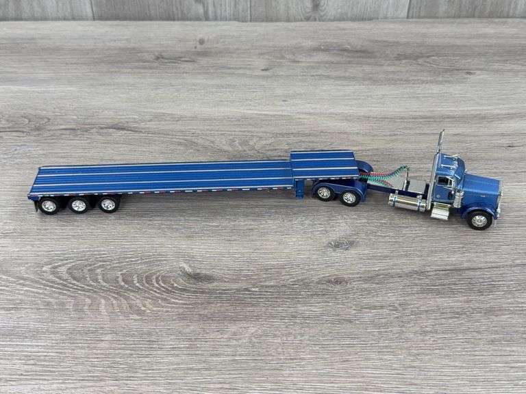 Peterbuilt Truck W/Tri Axle Step Deck Trailer, 1/64, Custom