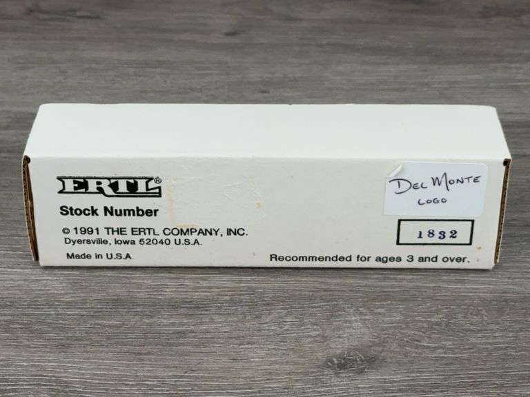 Del Monte Tomato Delivery Truck W/Pup, 1/64, Ertl