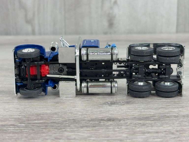 Peterbilt Truck-DCP W/Custom Dump Grain Trailer, 1/64