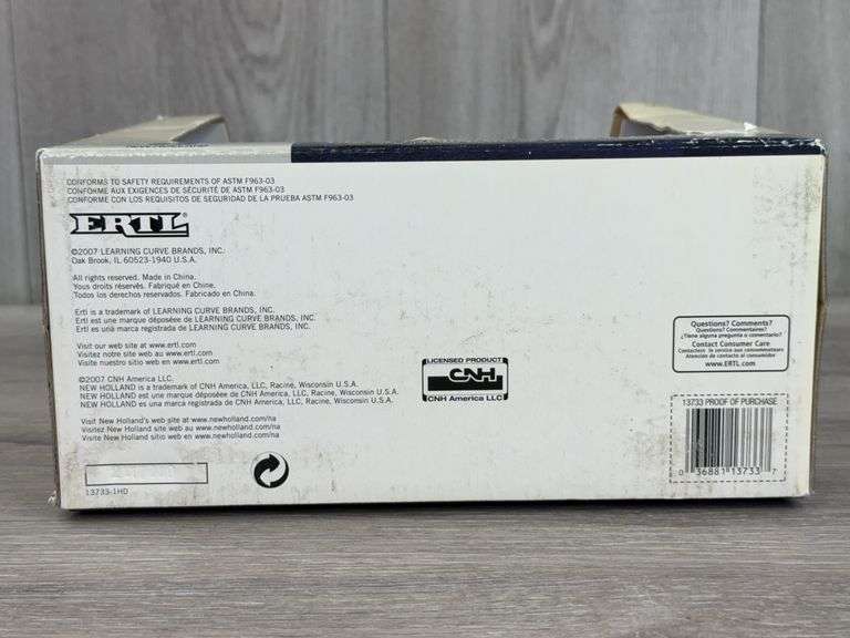 New Holland CR9070 Combine, 1/64, Ertl Britains