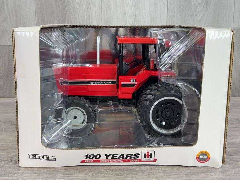 International 5488 MFD Duals, 1/16, Centennial, Ertl