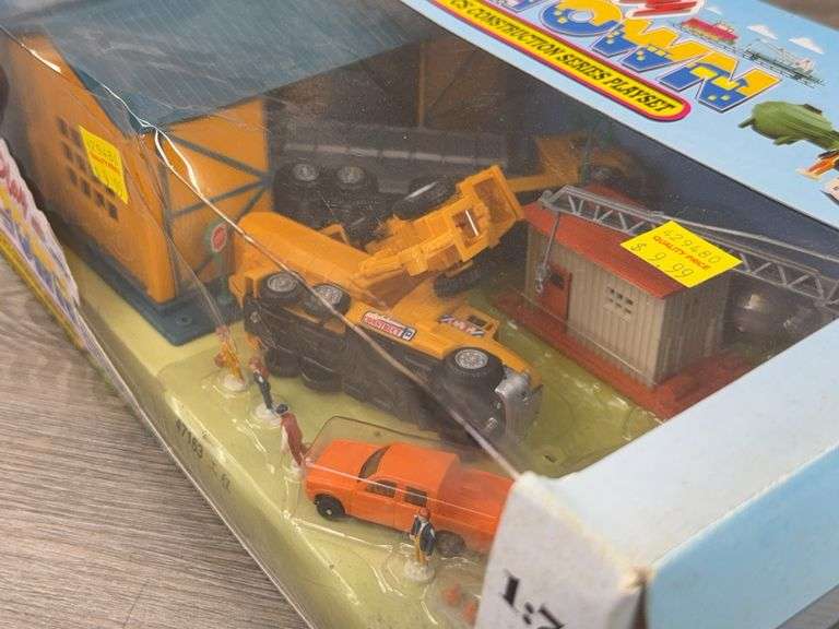 Play Town 16 Pcs Construction Series Playset, 1/72, New-Ray