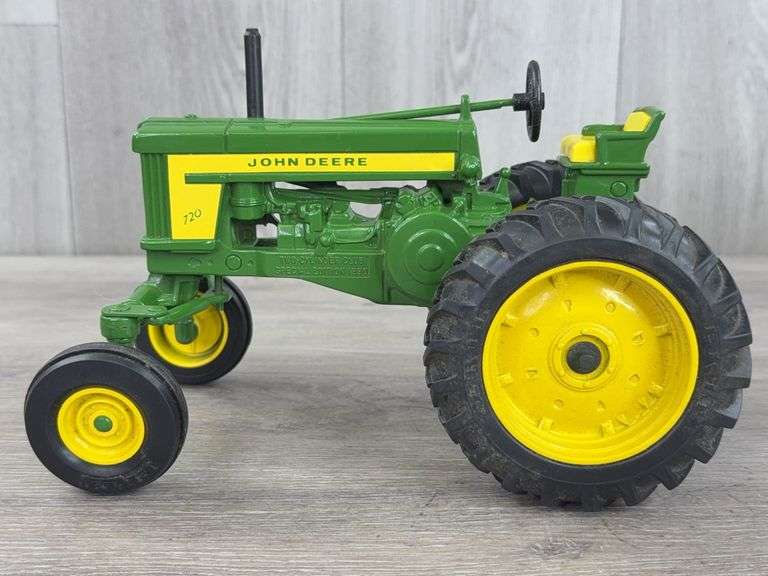 John Deere 720 Hi-Crop, 1/16, Two-Cylinder Club