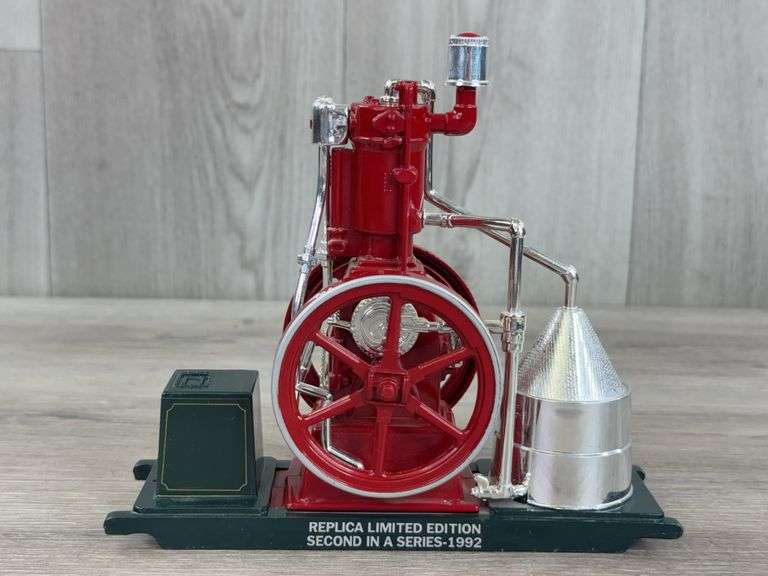 IHC Famous Engine, 1/8, 1992 Limited Edition, 1 Of 5,000, Ertl, 2nd In A Series