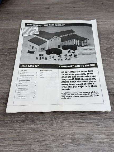 Farm Country Sale Barn Set 95 Pieces,  Ertl, Missing Pieces, Not Complete