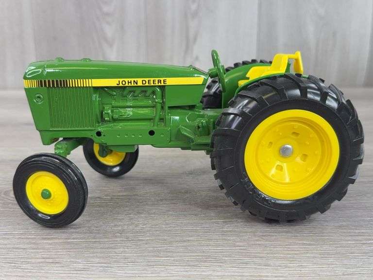 John Deere 2030 Utility WF, 1/16, Ertl