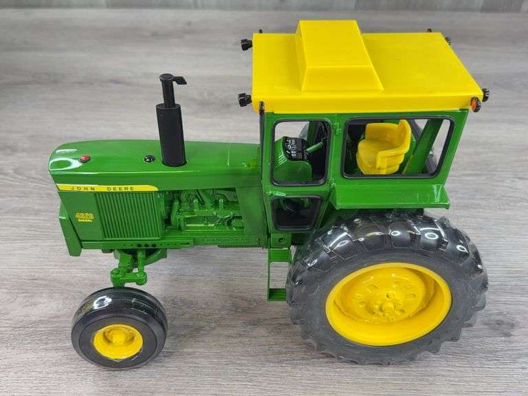 John Deere 4520 Diesel W/Cab WF, 1/16, Toy Farmer