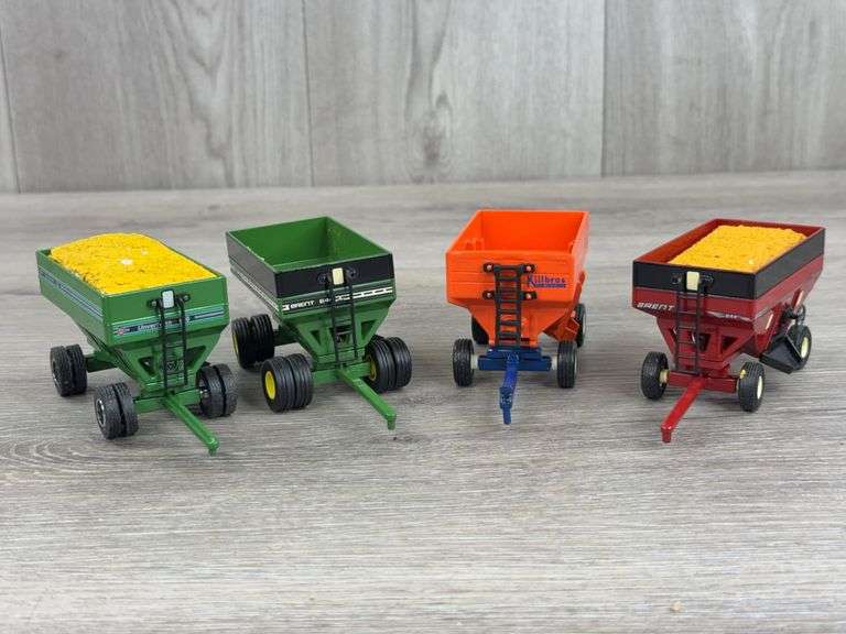 4 Grain Hopper Wagons, 1/64, Mostly SpecCast