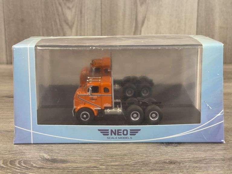 1954 GMC 950 Cannonball Lancer Sleeper Cab, 1:64, NEO Scale Models