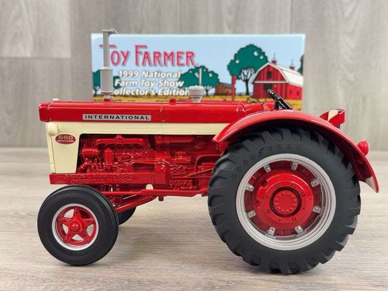 International 660 WF Diesel, 1/16, 1999 NFTS, Toy Farmer