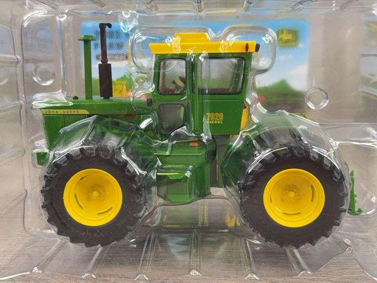 John Deere 7020 Diesel 4WD Duals, 1/32, 2003 NFTS, Toy Farmer