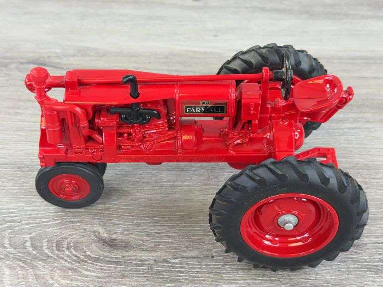 McCormick-Deering Farmall F-20 NF, 1/16, Custom