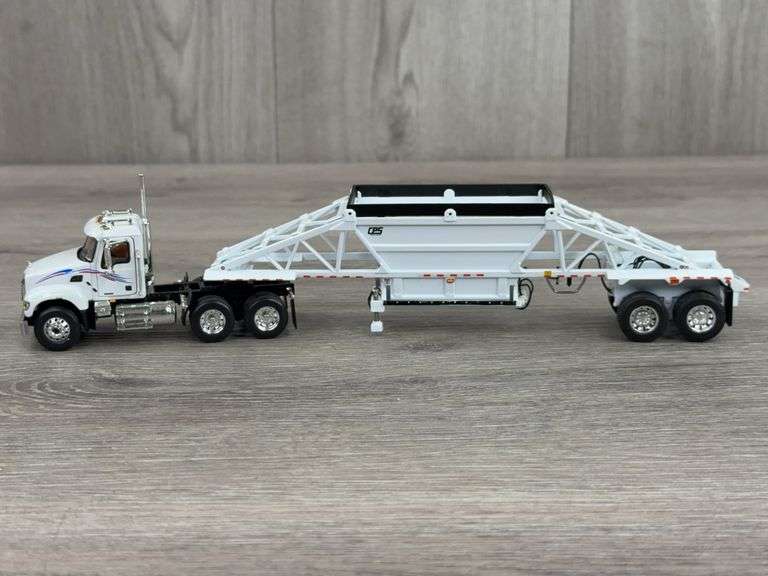 Truck W/Bottom Dump Hopper, 1/64, Truck First Gear