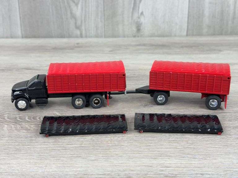 Ford F750 Grain Truck W/Pup, 1/64, Ertl, Cab Not Attached To Frame, Extra Tarps