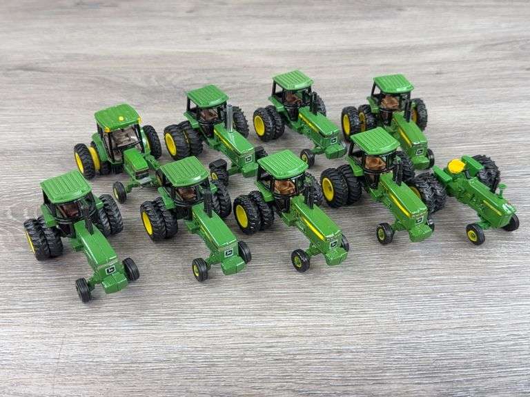 9 John Deere Tractors, 1/64, Ertl & Custom