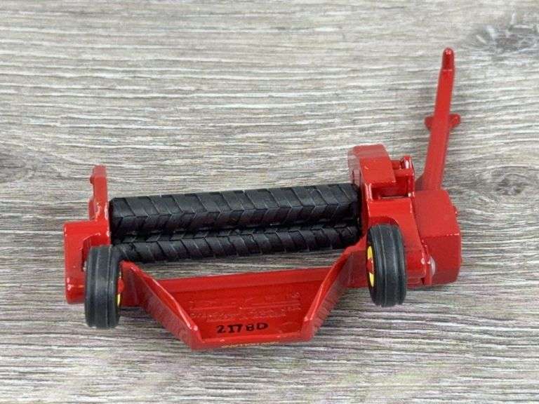 6 Hay Rakes-4 John Deere, 1 New Holland, 1/64, Some Ertl