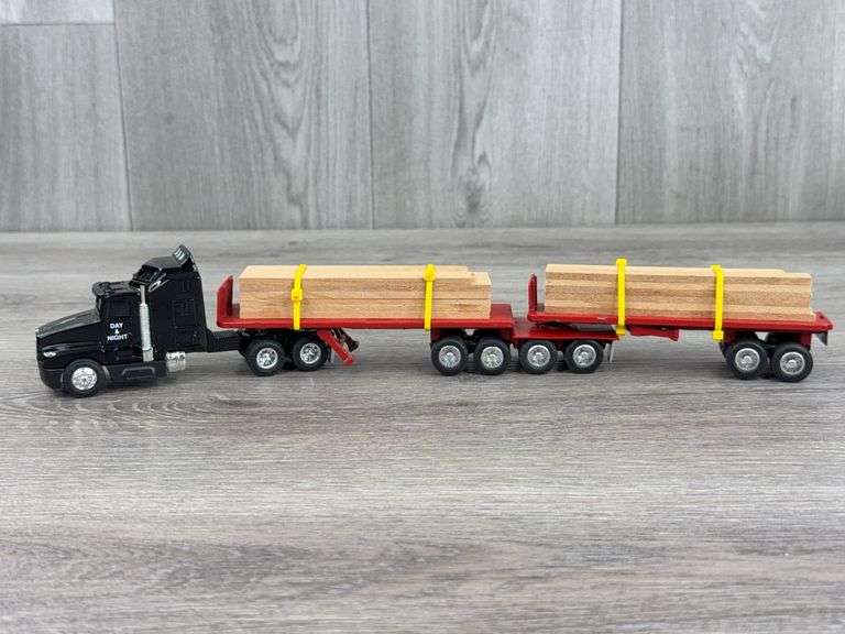 Kenworth T600A Day & Night Truck-Ertl W/ Custom Lumber Trailer W/Pup, 1/64