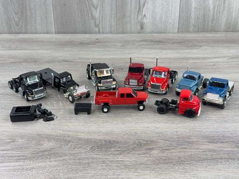 Mack, Dodge & Other Trucks, 1/64, Ertl & First Gear