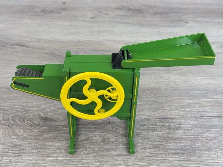 John Deere Antique Corn Sheller, 1/8, Ertl, Power House Farm Series