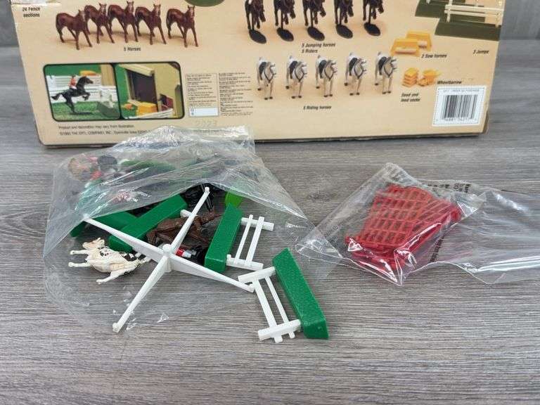 Farm Country Riding Stable Set, 97 Pieces, Ertl, Unsure If Complete