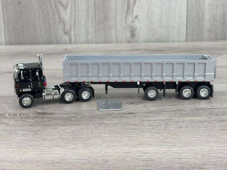 International Transtar Truck W/Dump Trailer, 1/64, Custom Trailer, Front Panel Not Attached