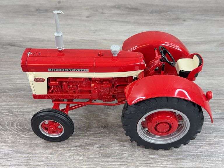 International 660 WF Diesel, 1/16, 1999 NFTS, Toy Farmer