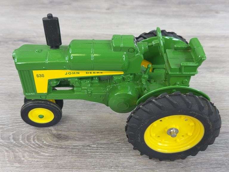 John Deere 630 LP NF, 1/16, Ertl