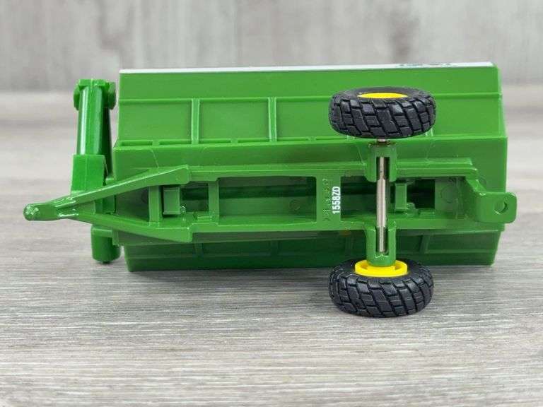 2 C&J Farm Systems Grain Carts, 1/64, Ertl