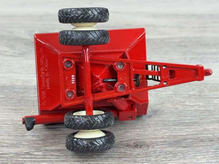 2 Brent 674 Grain Carts, 1/64, Unverferth Mfg., SpecCast