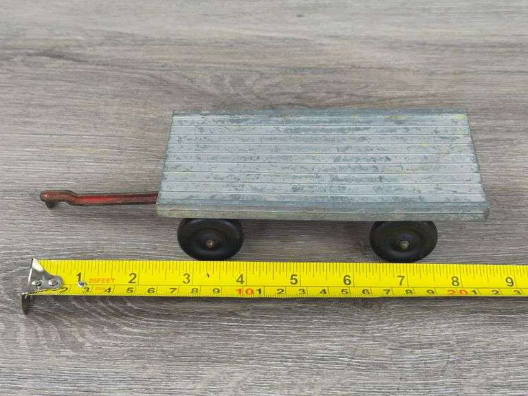Hubley Kiddie Toy Trailer, 8 1/2”