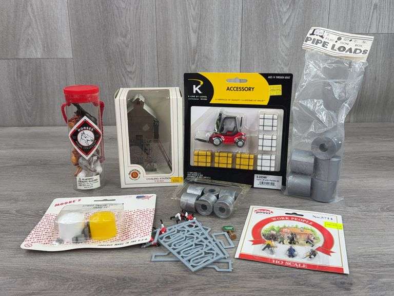 Coaling Station-N Scale, Pipe Loads, Work People-HO Scale, Tank Set, Horses