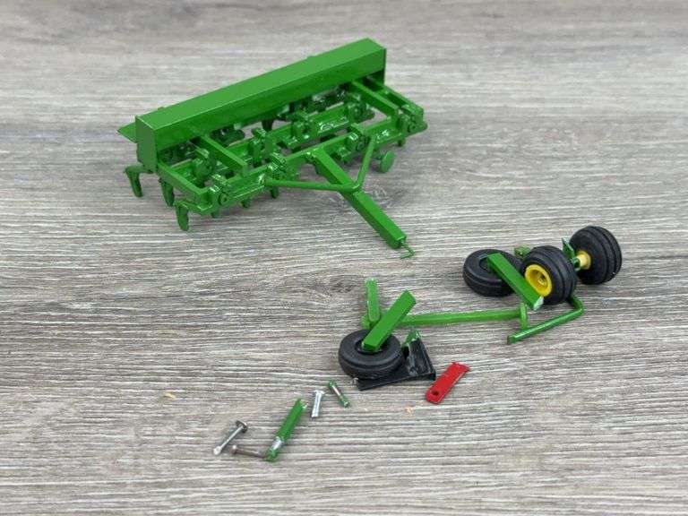 John Deere Farm Implements, 1/64, Ertl & Custom, Broken Parts On Custom