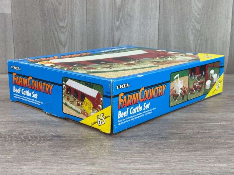 Farm Country Beef Cattle Set, 65 Pieces, Ertl Unsure If Complete