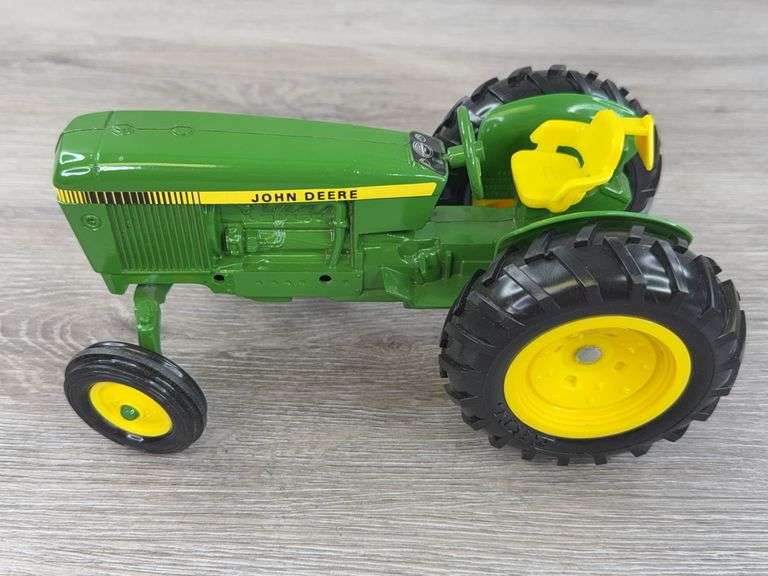John Deere 2030 Utility WF, 1/16, Ertl