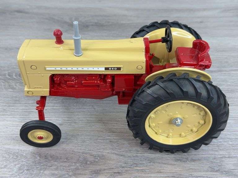 Cockshutt 560 Diesel WF, 1/16, 1987 NFTM Commemorative