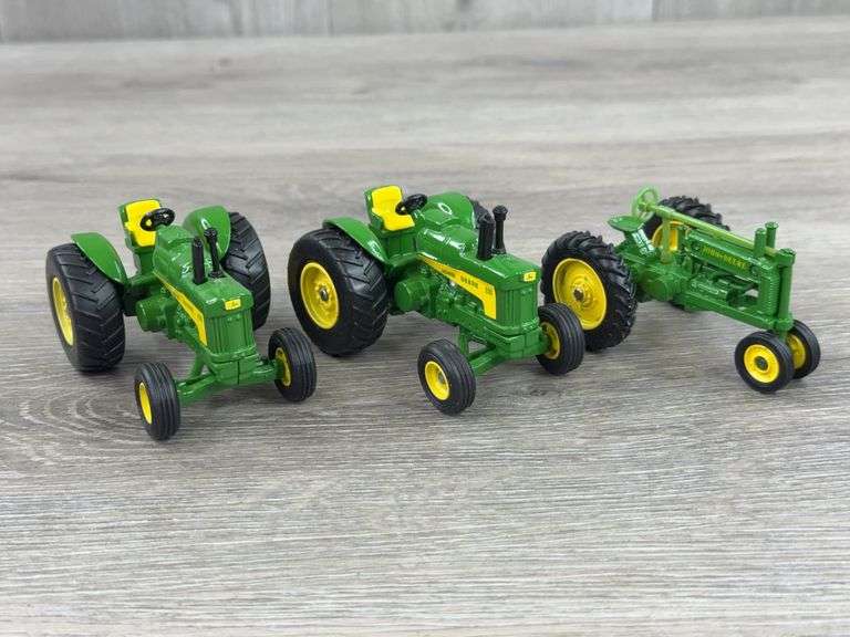 3 John Deere Tractors, 1/43, Ertl