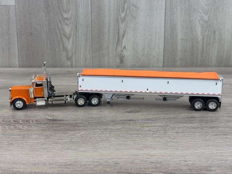 Peterbilt Truck W/Bottom Dump Trailer, 1/64, Custom