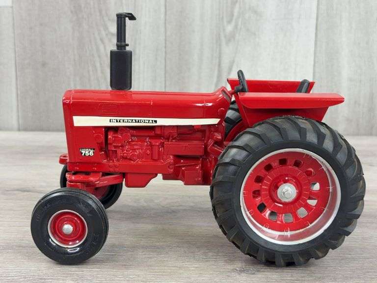 International Farmall 756 WF, 1/16, Ertl