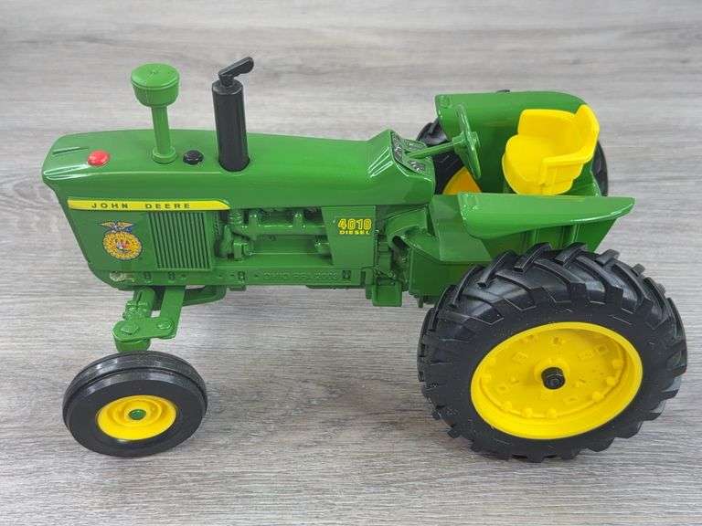 John Deere 4010 WF, 1/16, 2003 OH FFA, Ertl Collectibles