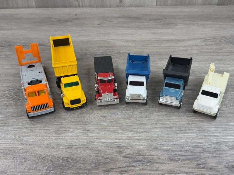 Dump, Flatbed & Utility Trucks, 1/64, Ertl, Matchbox & Majorette