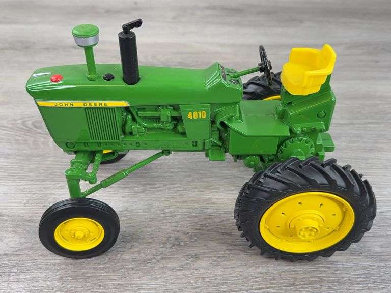 John Deere 4010 Hi-Crop, 1/16, 2003 NFTM Edition