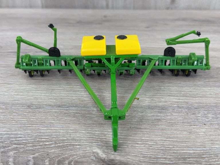 John Deere Farm Implements, 1/64, Ertl & Custom, Broken Parts On Custom