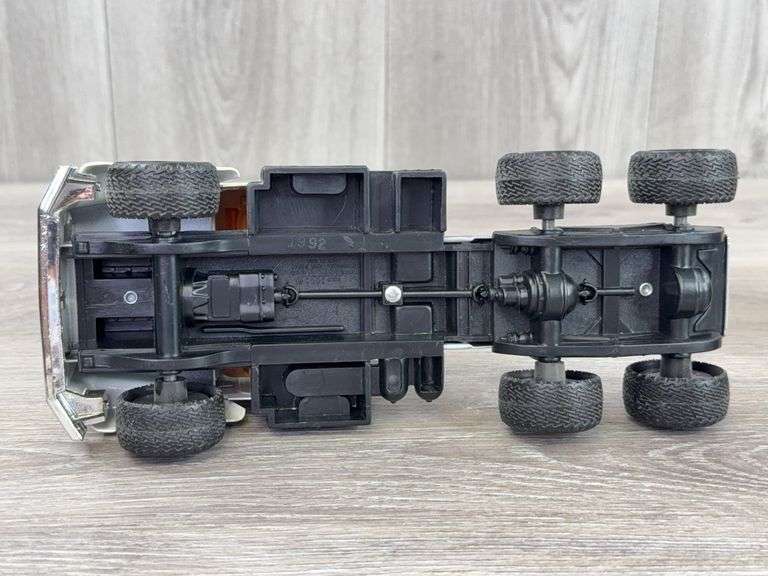 John Deere Equipment Co. Tractor Trailer W/Backhoe/Loader, 20 1/4” Long, Ertl