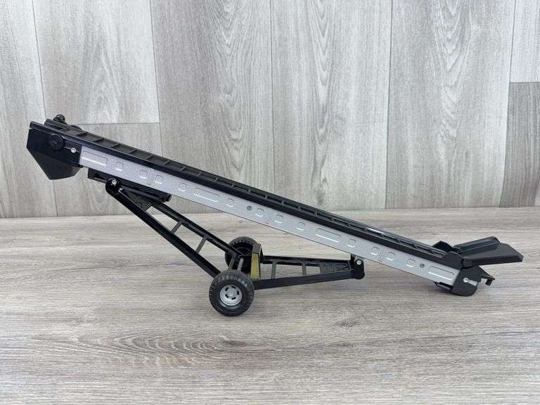 Elevator, 1/16, Ertl