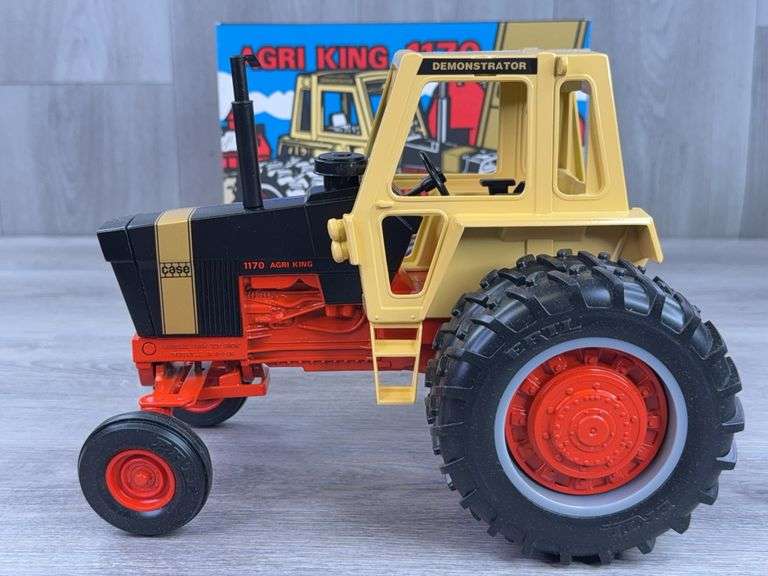 Case Agri King 1170 WF Duals, 1/16, Toy Farmer