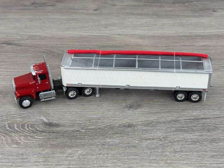 Winross Truck W/Ertl Bottom Dump Trailer, 1/64