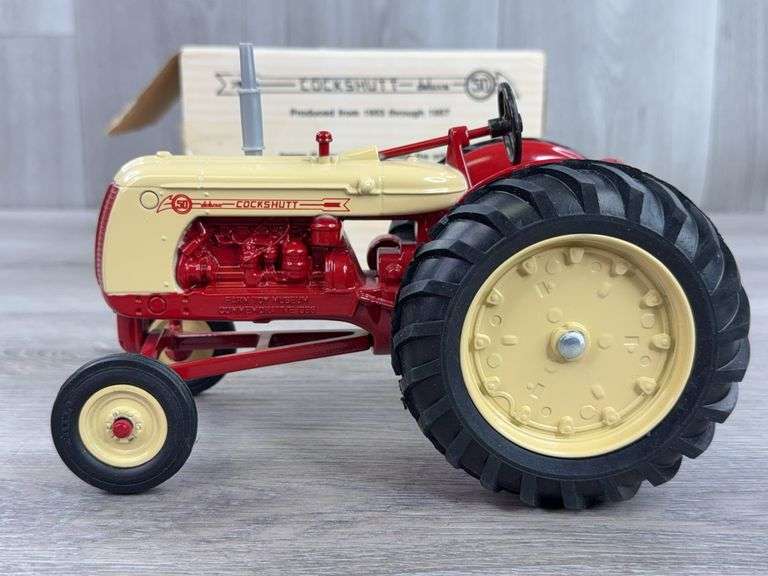 Cockshutt 50 Deluxe WF, 1/16, 1986 NFTM Commemorative
